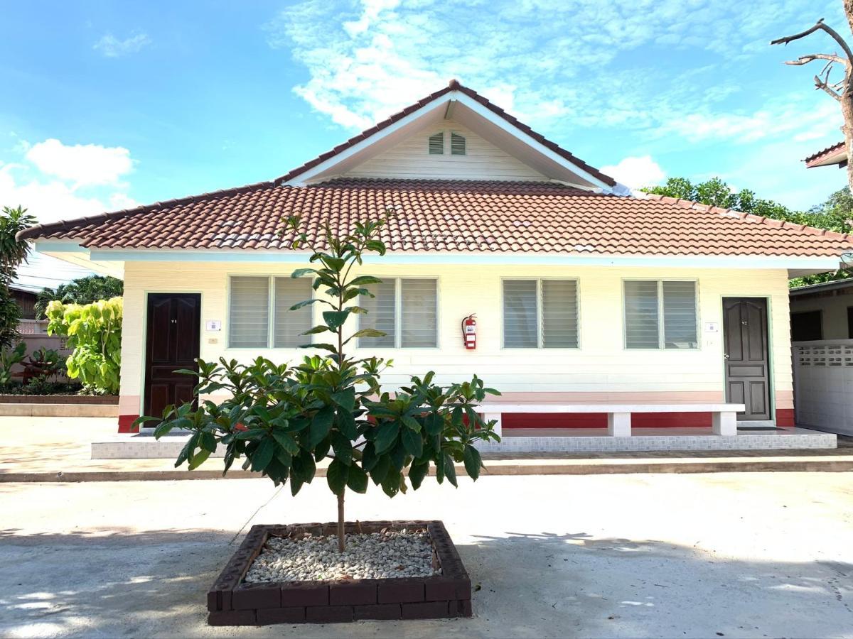 Suanpai Resort Sattahip Exterior foto